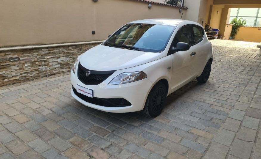 Lancia Ypsilon Ypsilon 1.0 firefly hybrid Gold s