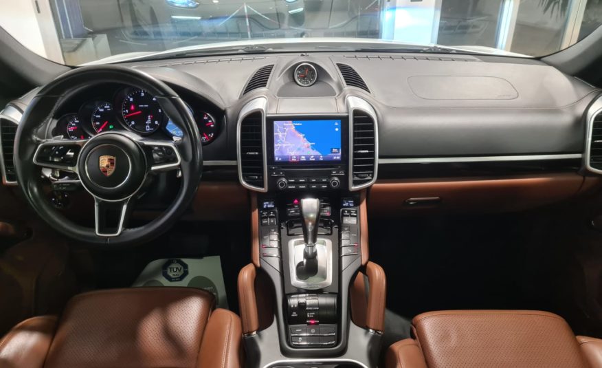 Porsche Cayenne 3.0 Platinum Edition tiptronic