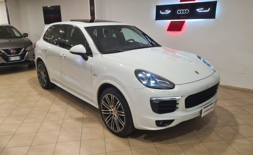 Porsche Cayenne 3.0 Platinum Edition tiptronic