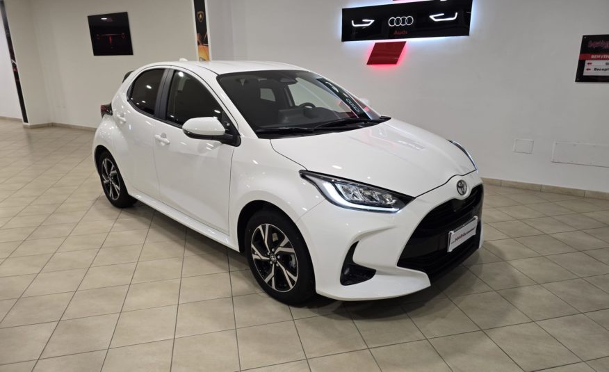 TOYOTA Yaris 1.5h Trend